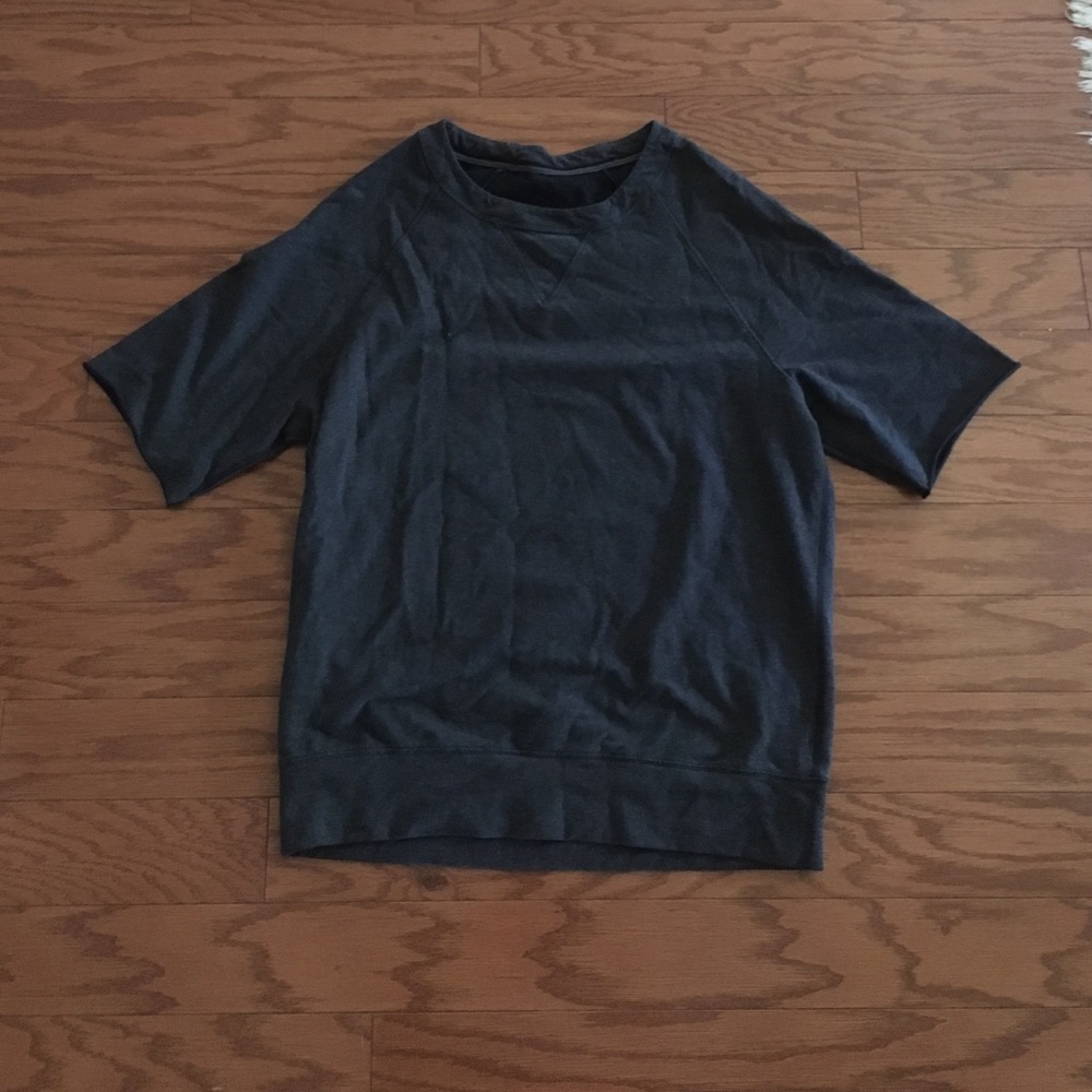 Dark grey lululemon short sleeve sweatshirt